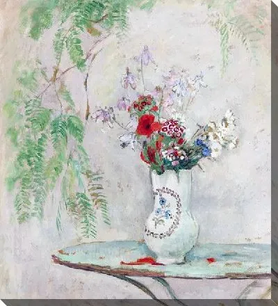 Столик с вазой