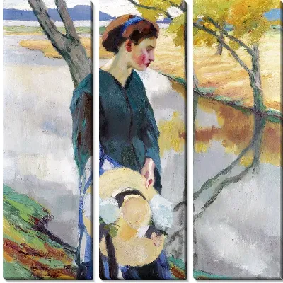 Девушка держащая шляпку