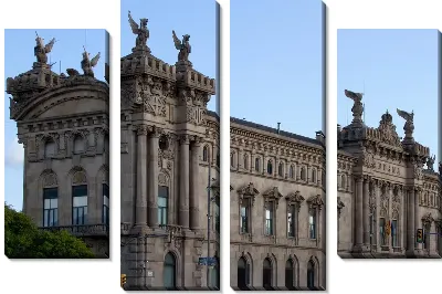 Модульная картина Таможенный дом в Барселоне