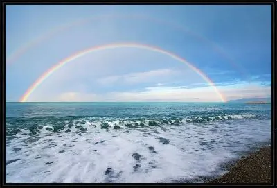 Двойная радуга над морем