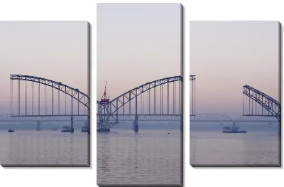 Модульная картина Строящийся мост