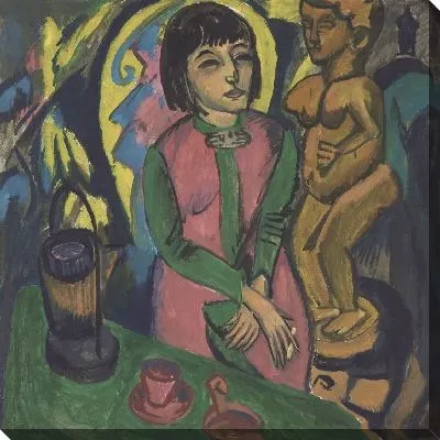 Сидящая женщина с деревянной скульптурой (1912)