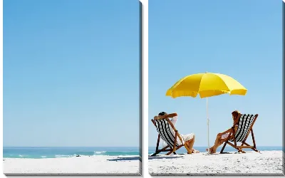 Модульная картина Мужчина и девушка в шезлонгах и под зонтом на морском берегу