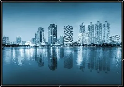 Бангкок отражающийся в реке