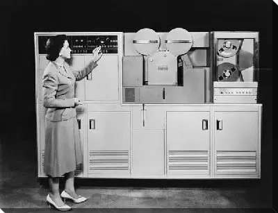 Постер Первый компютер