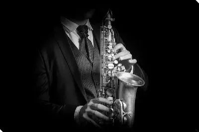 Саксофонист