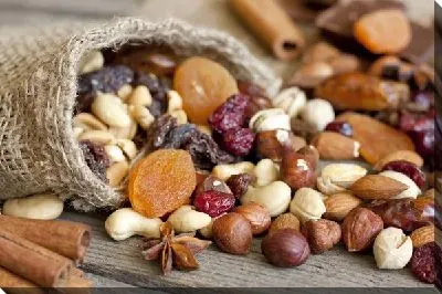 Орехи и сухофрукты