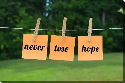 Постер Никогда не терять надежду