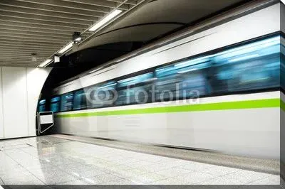 Поезд метро