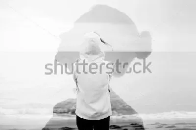 Плакат Двойная экспозиция  - девушка в профиль и во весь рост 