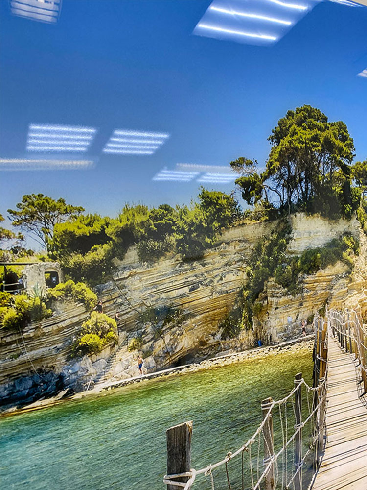 изображение в слайдере №3