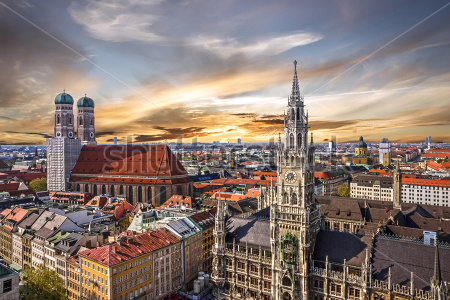 Картина Красивая панорама Мюнхена на закате  
