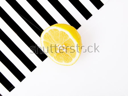 Постер Геометрический коллаж с половинкой лимона  