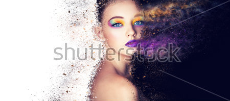 Постер Красивая девушка в ярком декоративном макияже на чёрно-белом фоне с эффектом расщепления на частицы 