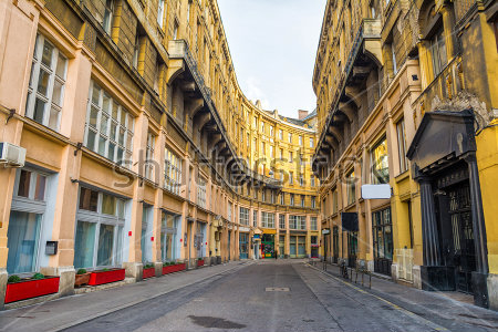 Картина маслом Спящая улица утреннего Будапешта 