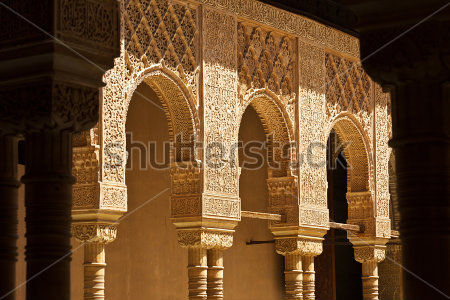 Картина Мавританские арки архитектурно-паркового ансамбля Альгамбра в Гранаде (Испания) 