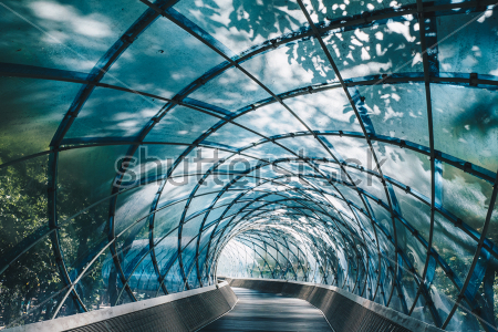 Картина Геометрия в архитектуре из стекла и бетона - красивый прозрачный тоннель 