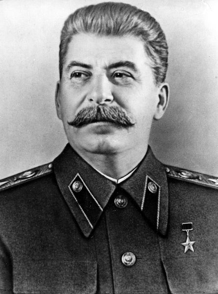 Постер Иосиф Сталин на стену купить от 290 рублей в арт-галерее DasArt
