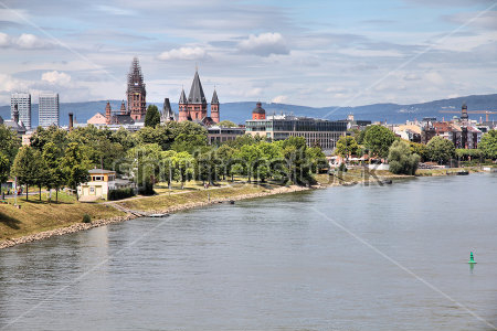 Картина Городской пейзаж Майнца со стороны Рейна 
