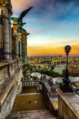 Картина Красивая панорама вечернего Будапешта с памятниками архитектуры 